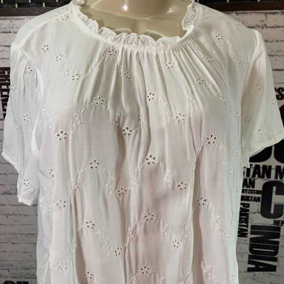 Torrid White Eyelet Mock Neck Ruffle Trim Top - Picture 2 of 6